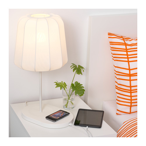 varv-table-lamp-with-wireless-charging__0314485_PE514310_S4